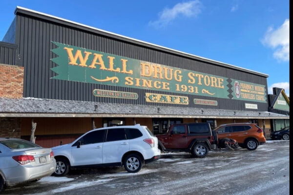 wall drug interior south dakota
