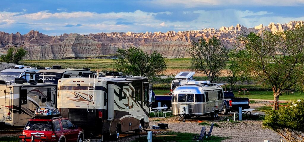 Badlands Hotel and Campground